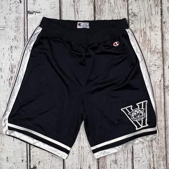 Villanova University Wildcats NCAA Champion Basketball Sports Shorts - Picture 2 of 8